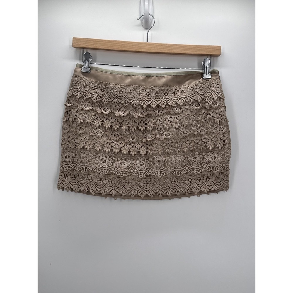 SANS SOUCI Lace Overlay Tiered Mini Skirt rose tan size XS